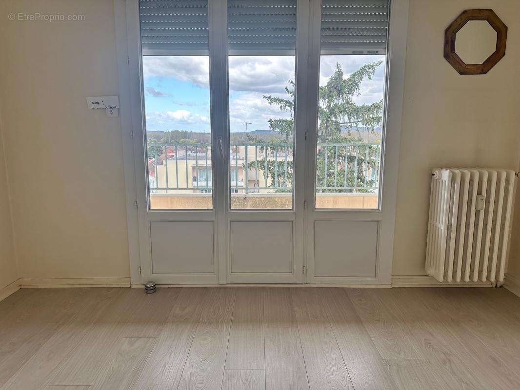 Appartement à LA VERPILLIERE