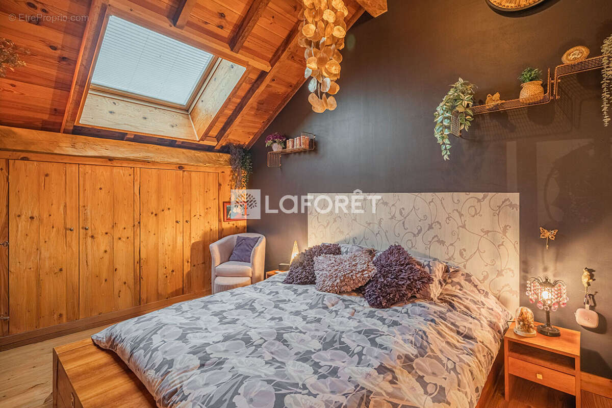 Maison à GILLY-SUR-ISERE