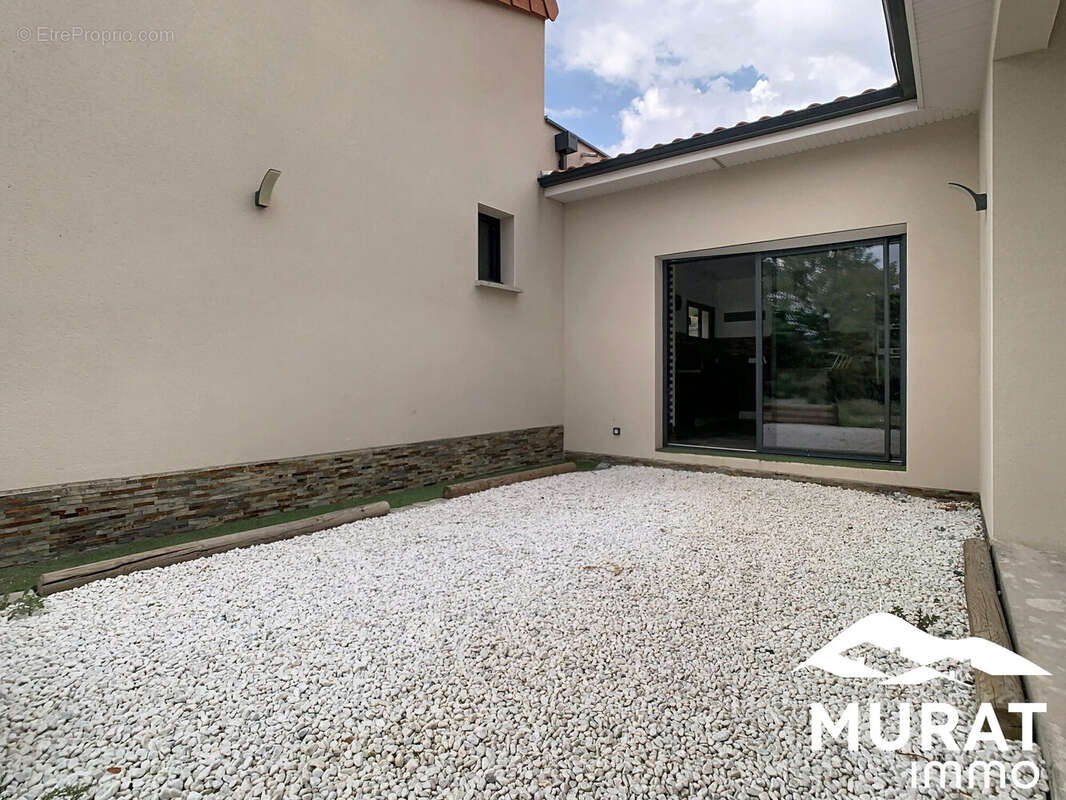 Maison 123 m² à Bongheat  - photo 4