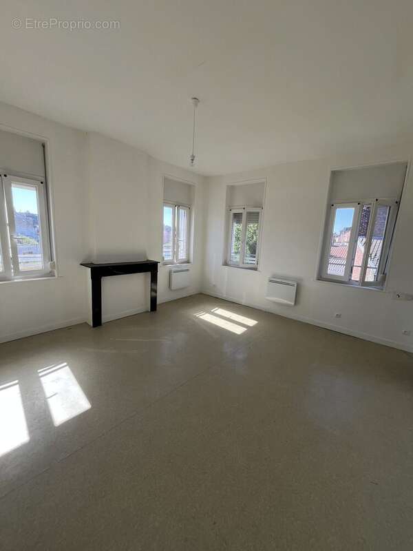 Appartement 200 m² à Le Cateau-Cambresis  - photo 6
