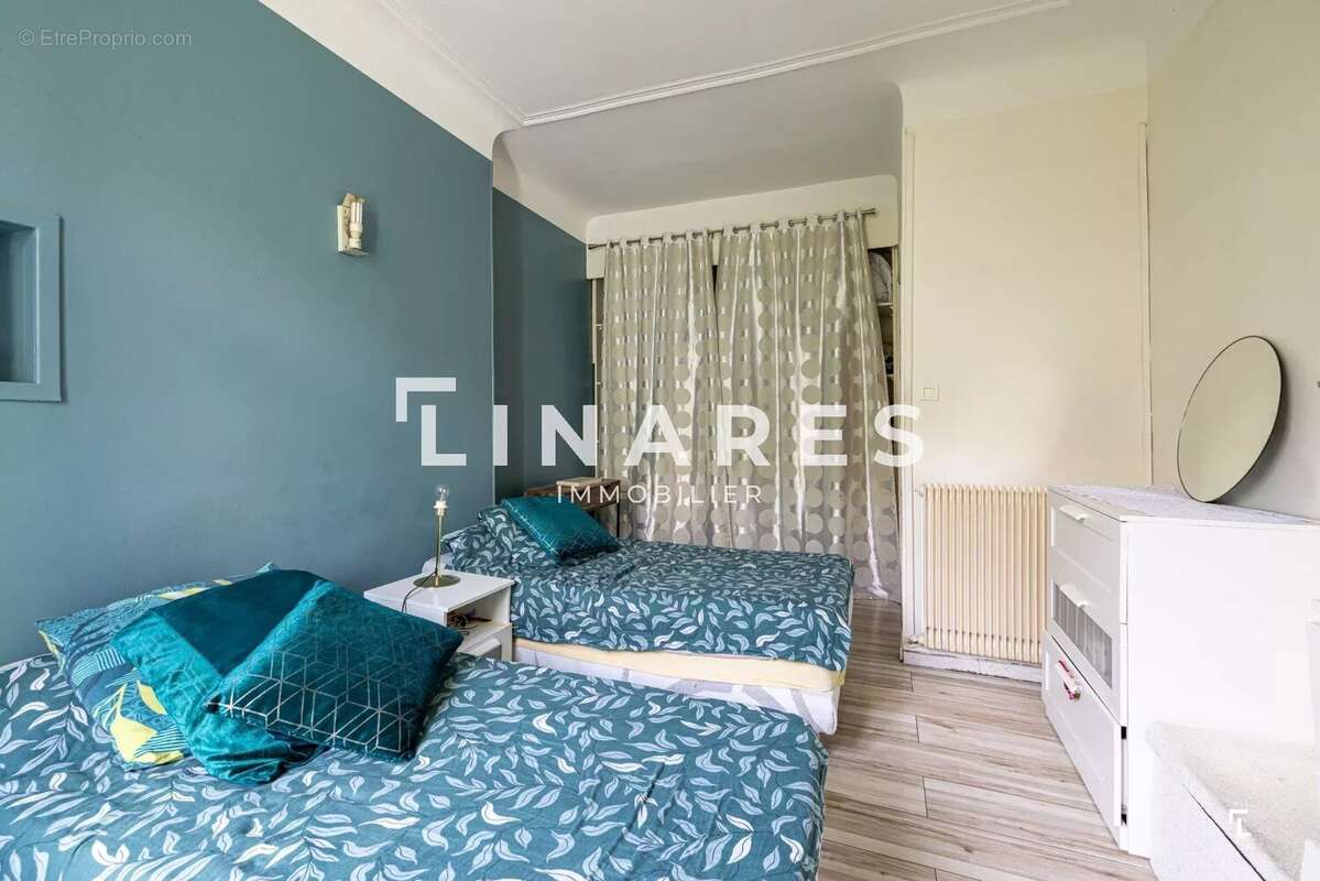 Appartement à MARSEILLE-1E