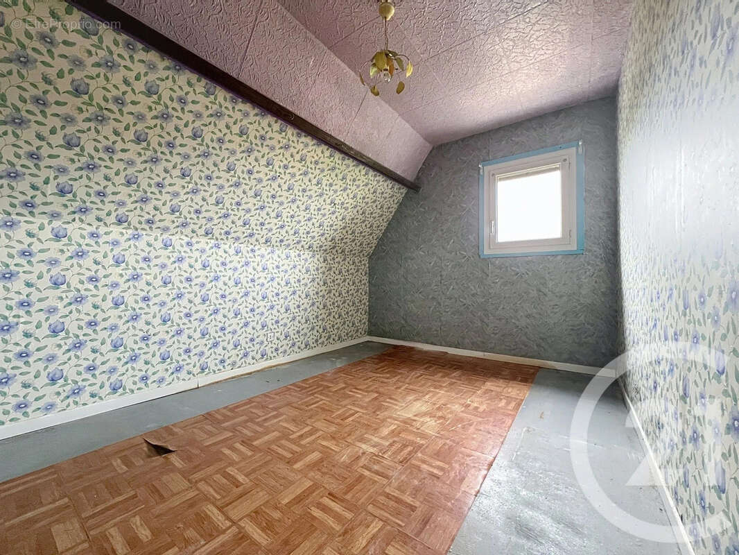 Maison à ROUGEMONTIERS