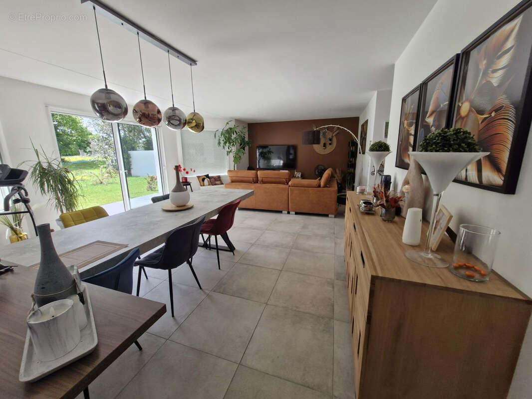 Maison à SEMUSSAC