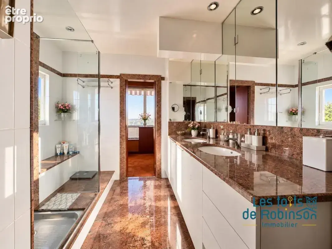 Dernier étage de 183m2 avec jardin et terrasse sur le toit - photo 23