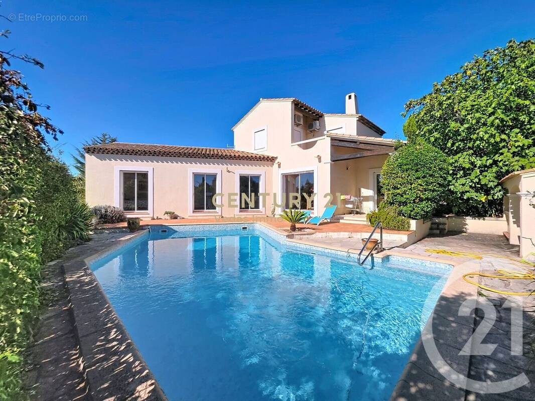 Maison à SAINT-JEAN-DE-VEDAS