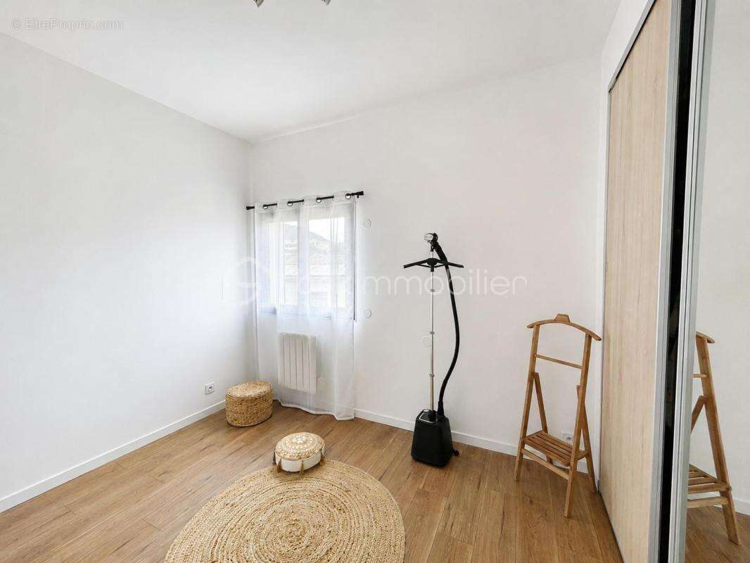 Appartement à LA VALETTE-DU-VAR