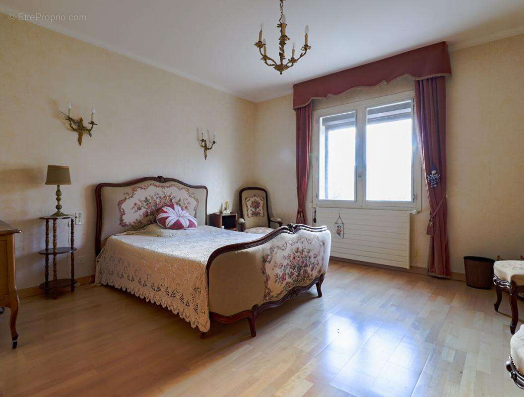 Maison à LACAUNE
