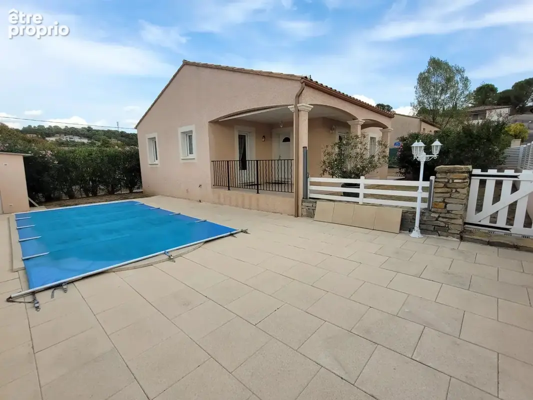 Maison de plain-pied avec piscine - 4 pièces - 82 m² - photo 3