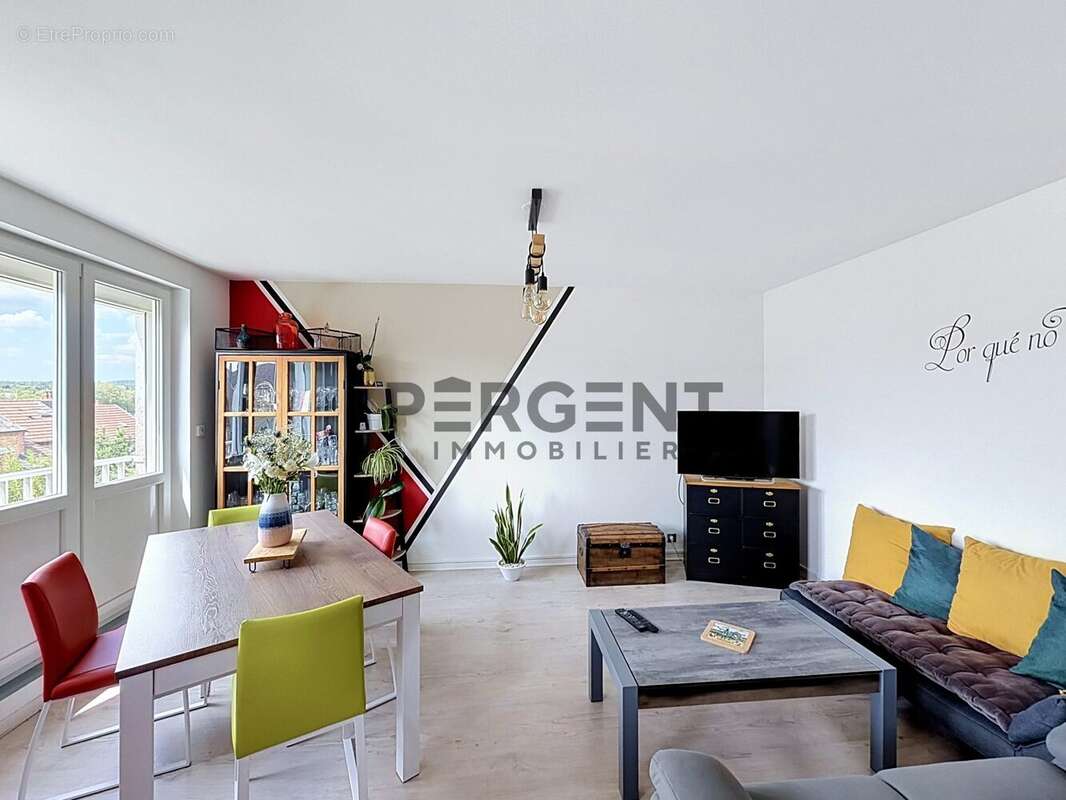 Appartement à CHARLEVILLE-MEZIERES