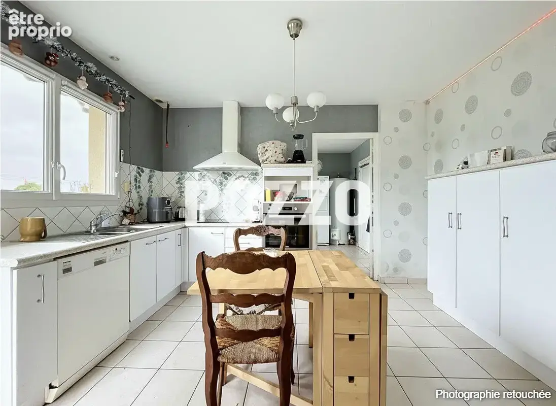 A vendre. torigny. pavillon de 146 m² avec vie de plain-pied. - photo 6
