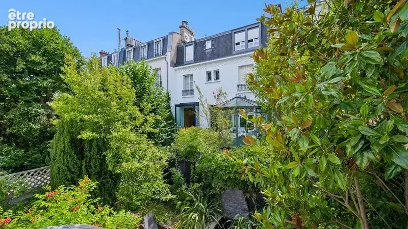Neuilly madrid / voie privee:  exclusivite maison de charme de 8 pieces de de 250m² + jardin/terrasse privatif - photo 11