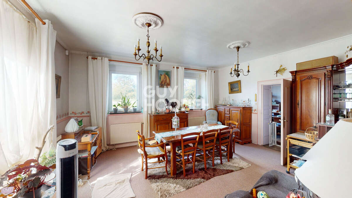 Maison à BETHONVILLIERS