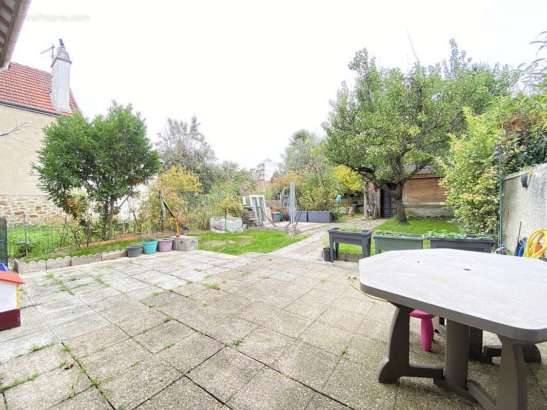 Maison à MONTREUIL