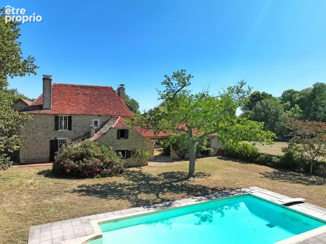 Maison à SERRES-CASTET