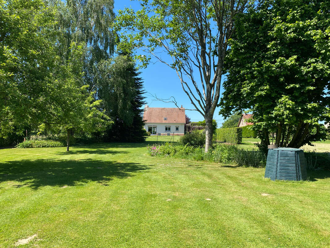 Maison à POIX-DE-PICARDIE