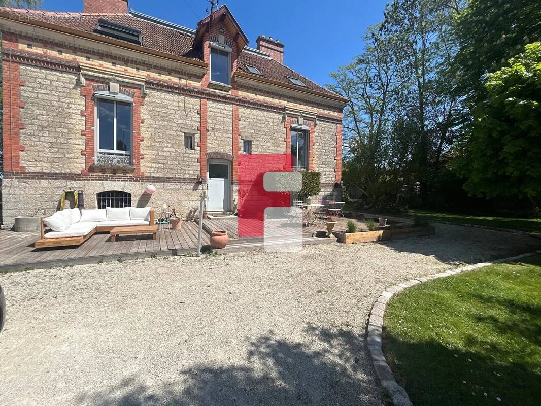 Maison à LUSIGNY-SUR-BARSE