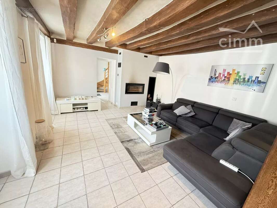 Maison à SAINT-CLAUDE-DE-DIRAY