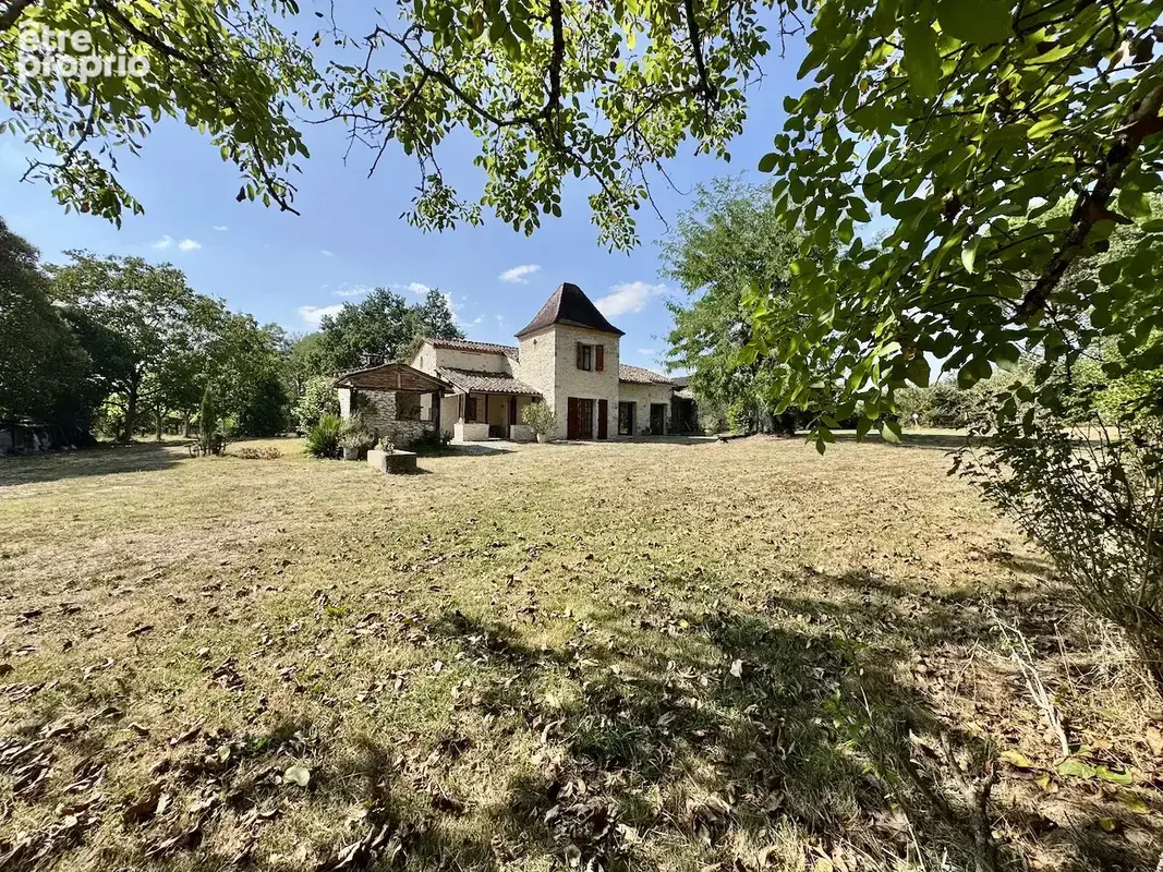 LACAUSSADE, maison en pierres d'environ 200 m2, 5 chambres avec terrain d'1ha4 - photo 27