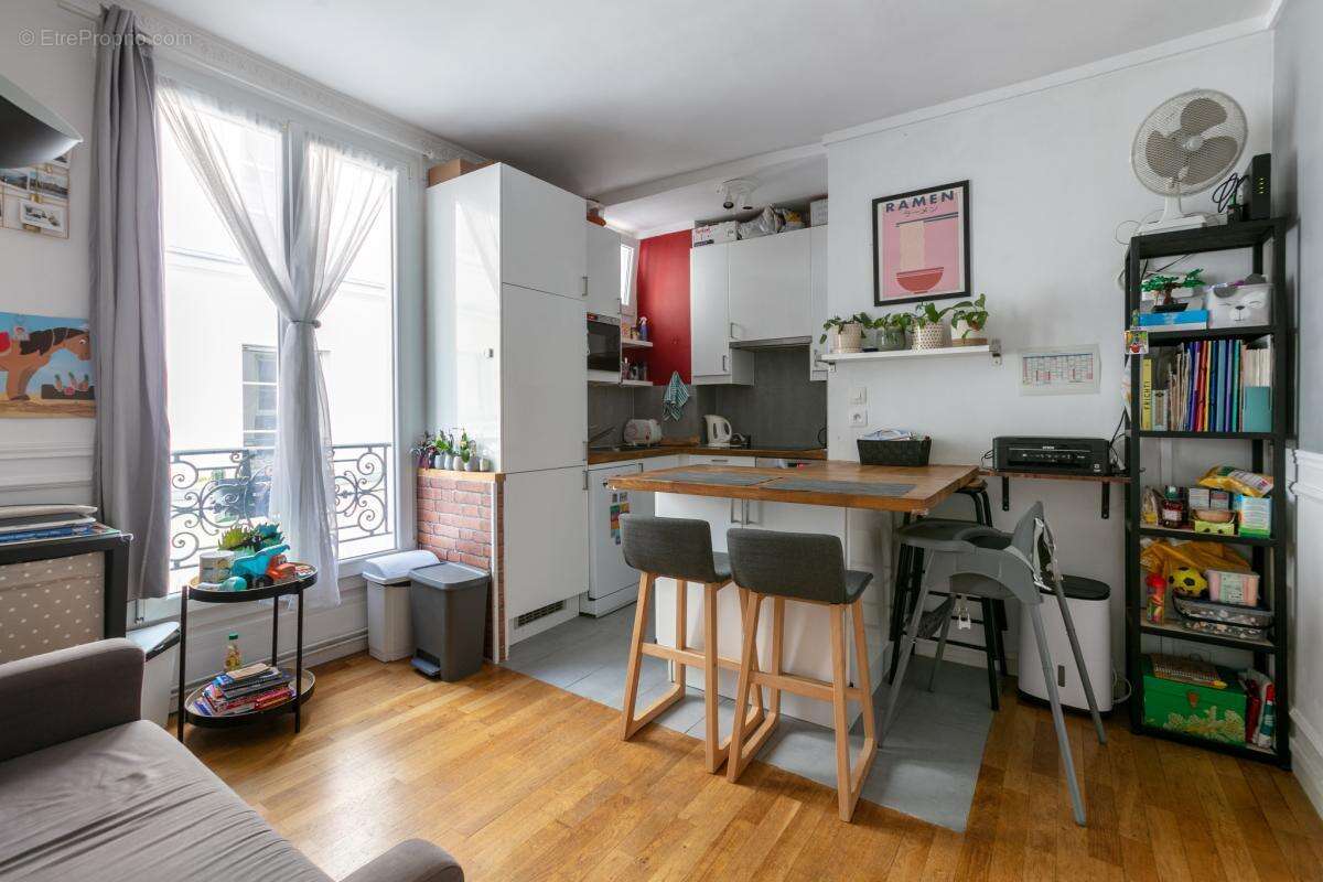 Appartement à PARIS-11E