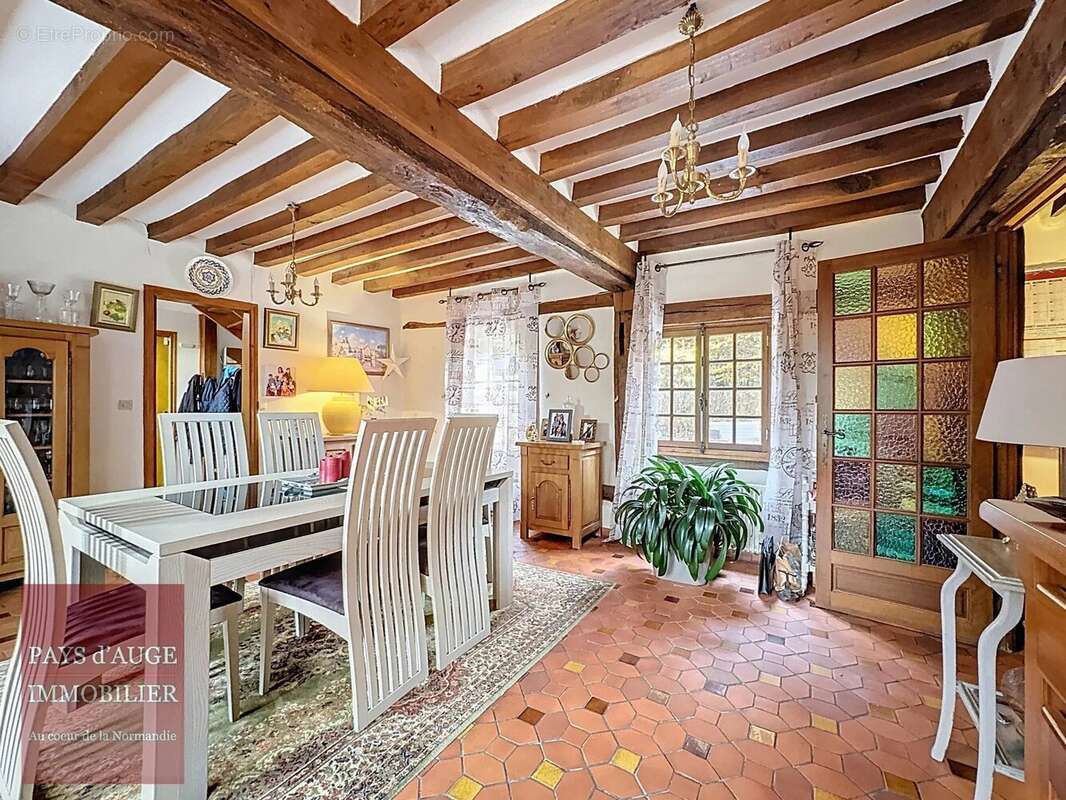 Maison à SAINT-GERMAIN-DE-LIVET