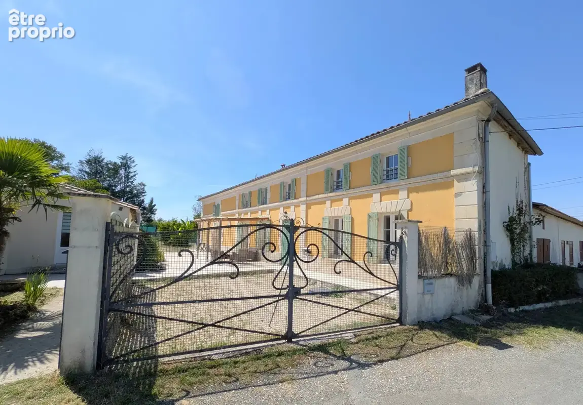 Maison à JONZAC