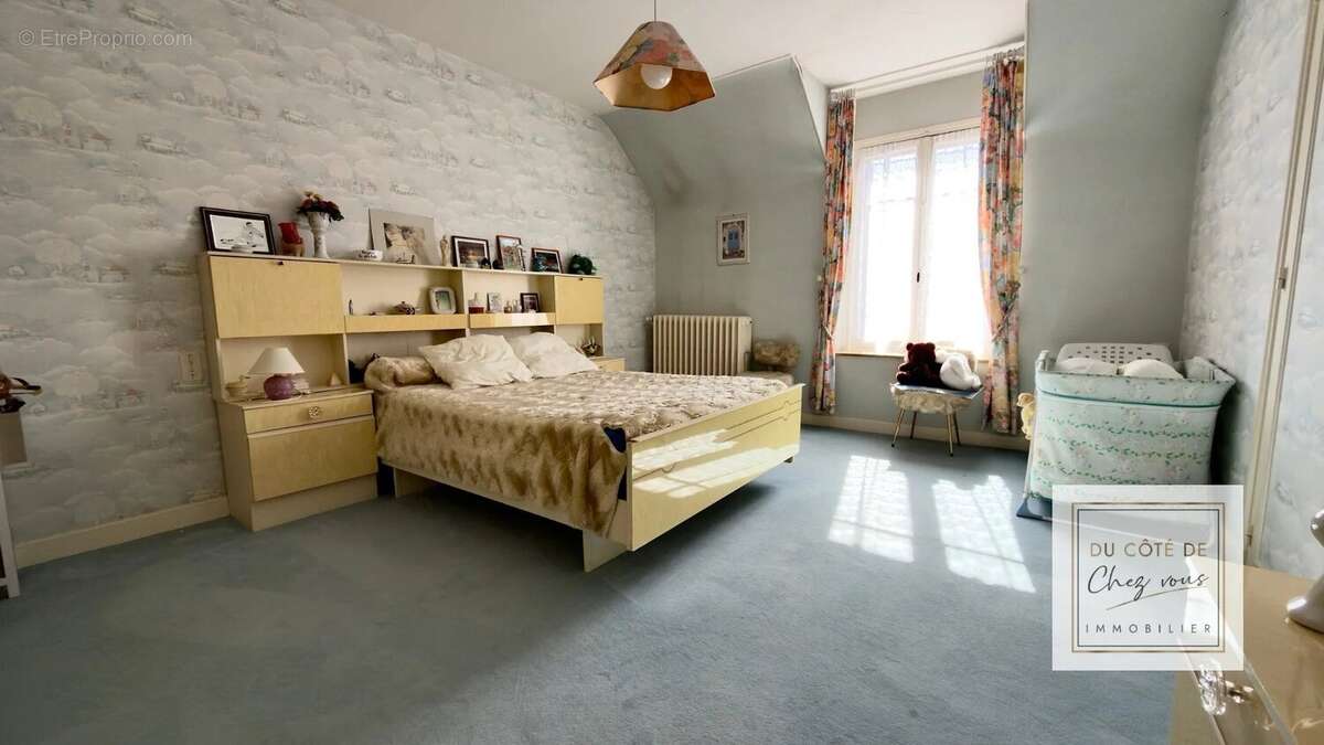 Maison à PRUNAY-BELLEVILLE