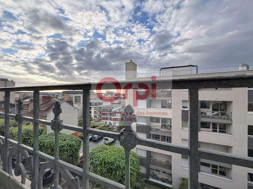Appartement à ISSY-LES-MOULINEAUX