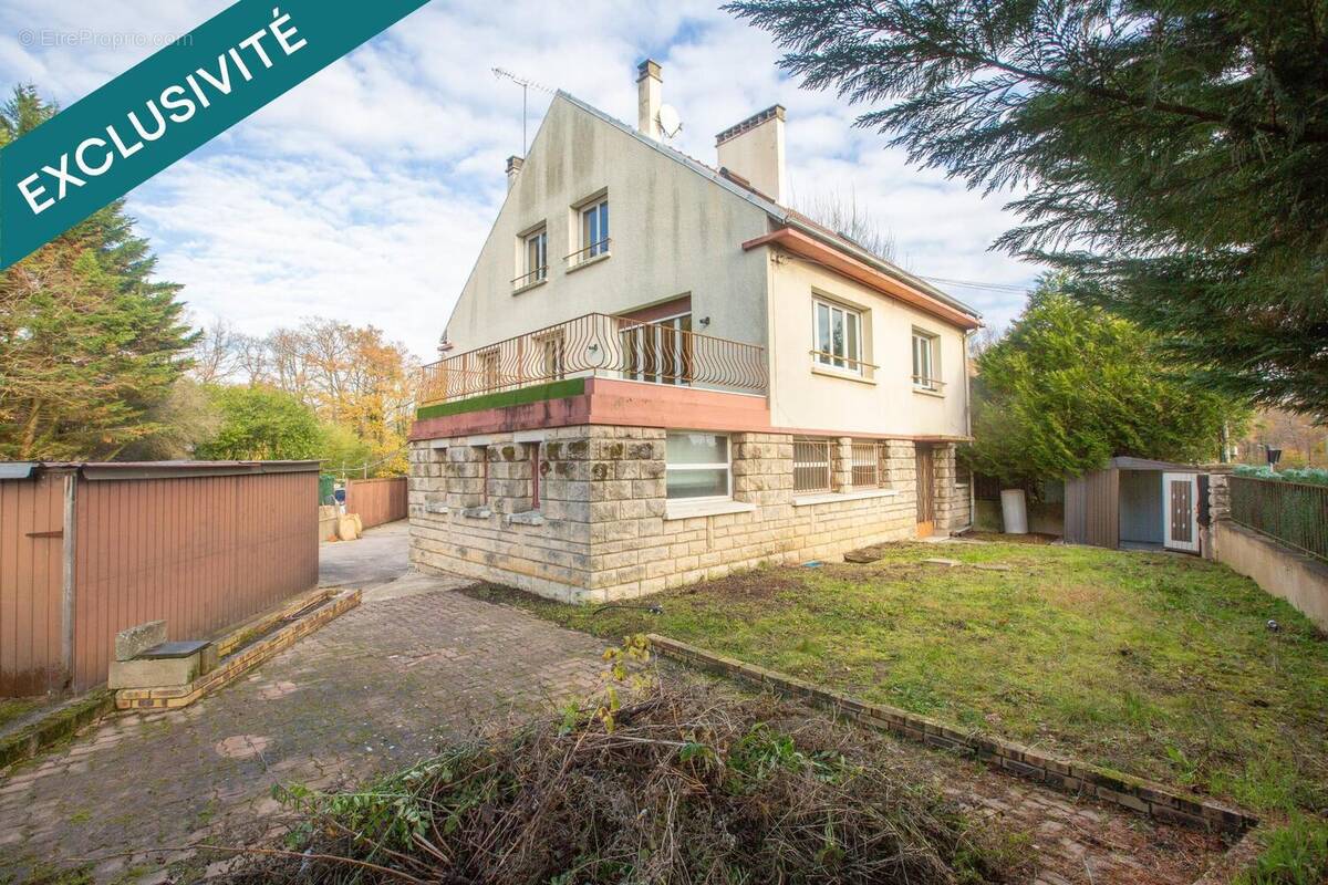 Photo 1 - Maison à BOIS-D'ARCY