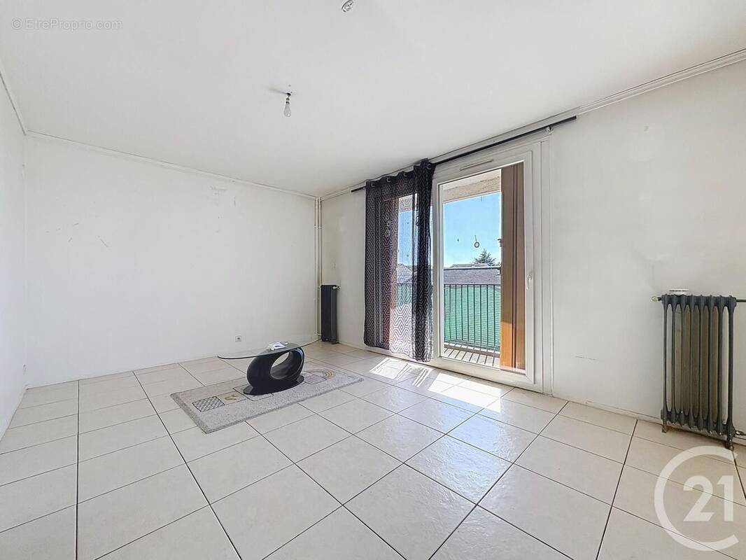 Appartement à MONTEREAU-FAULT-YONNE