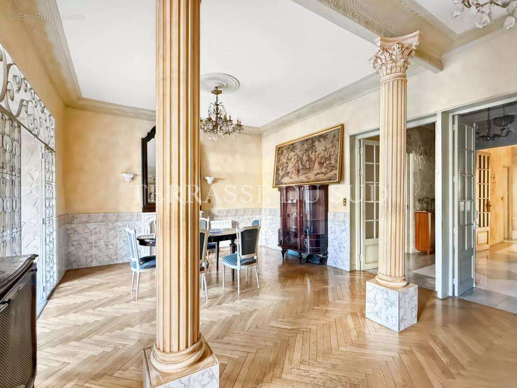 Appartement à MARSEILLE-8E