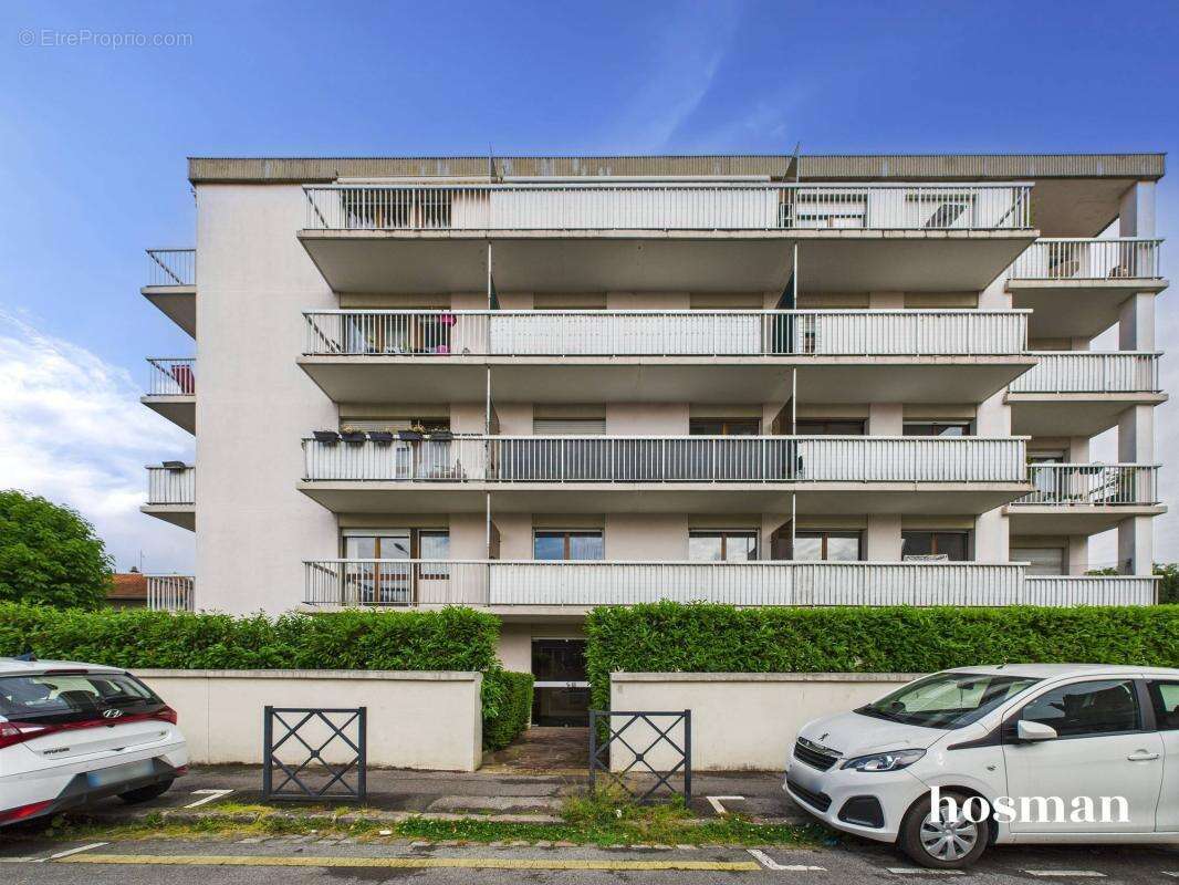 Appartement à SAINT-MAUR-DES-FOSSES