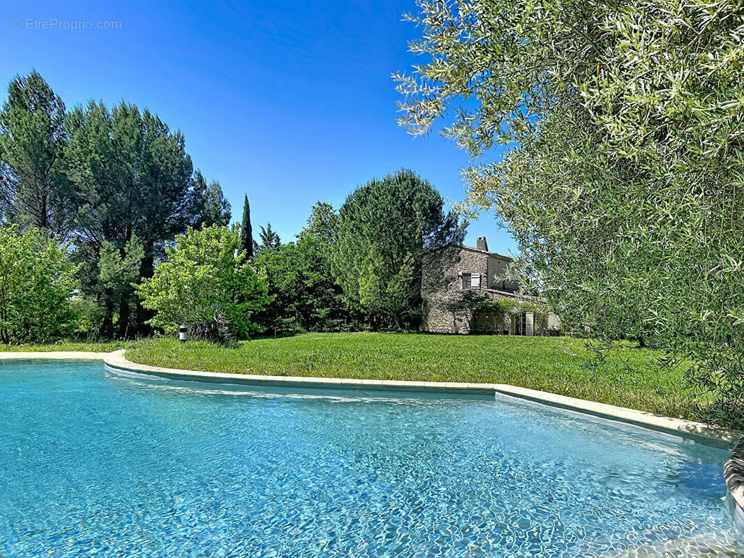 Maison à CABRIERES-D'AIGUES