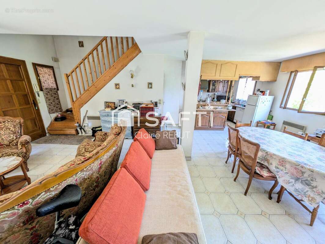 Photo 2 - Maison à LIVRY-GARGAN