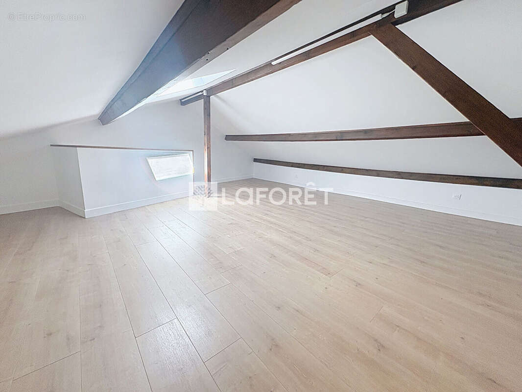 Appartement à ROMAINVILLE