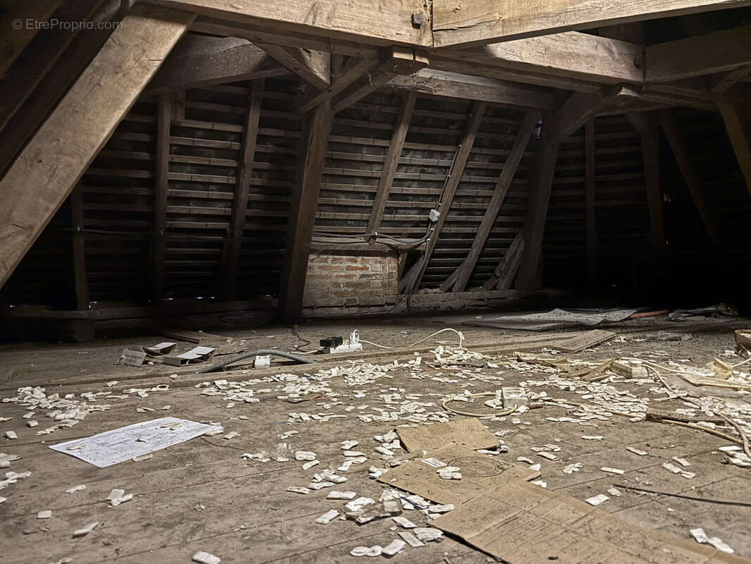 Maison à SAINT-PRIEST-LA-MARCHE