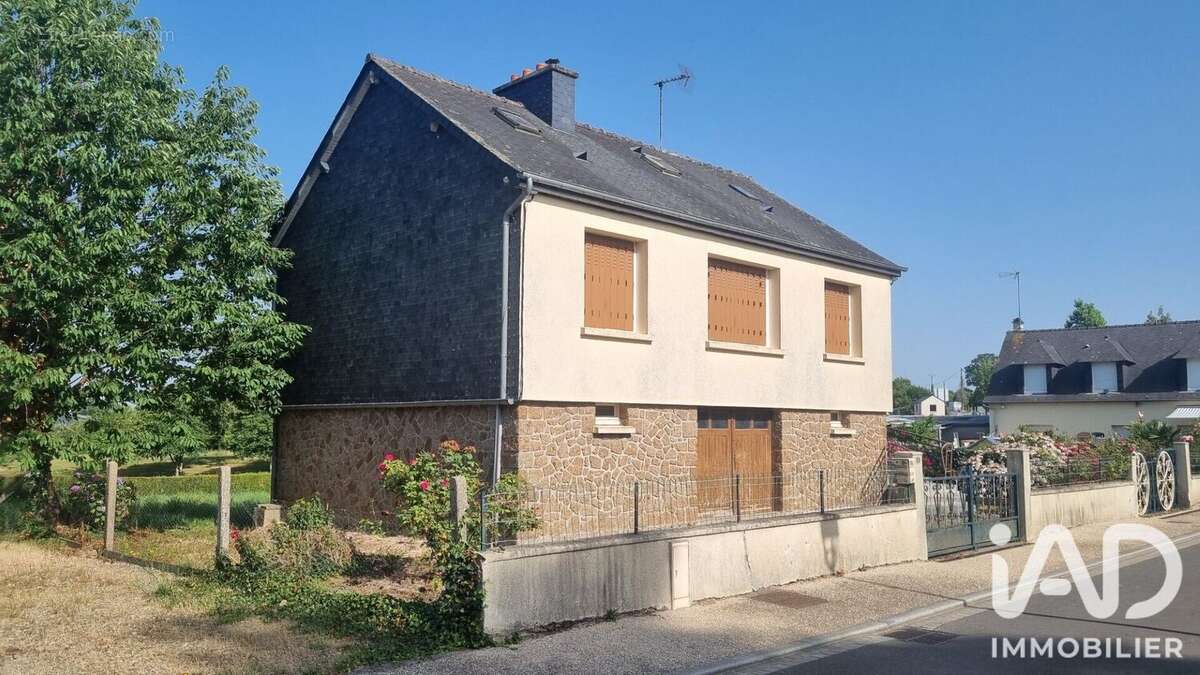 Maison 61 m² à Saint-Mars-Sur-La-Futaie  - photo 2