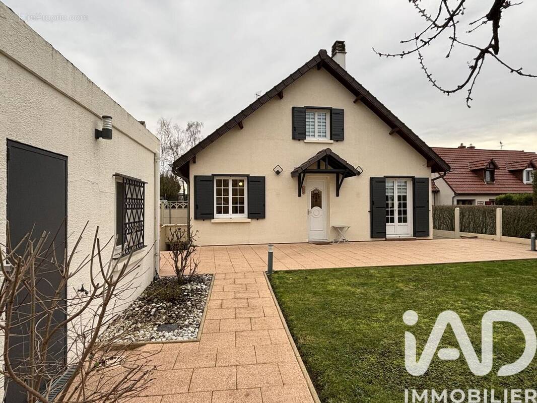 Photo 1 - Maison à MAREUIL-LES-MEAUX