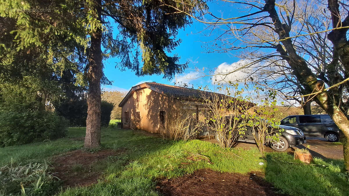 Maison à MONSEMPRON-LIBOS