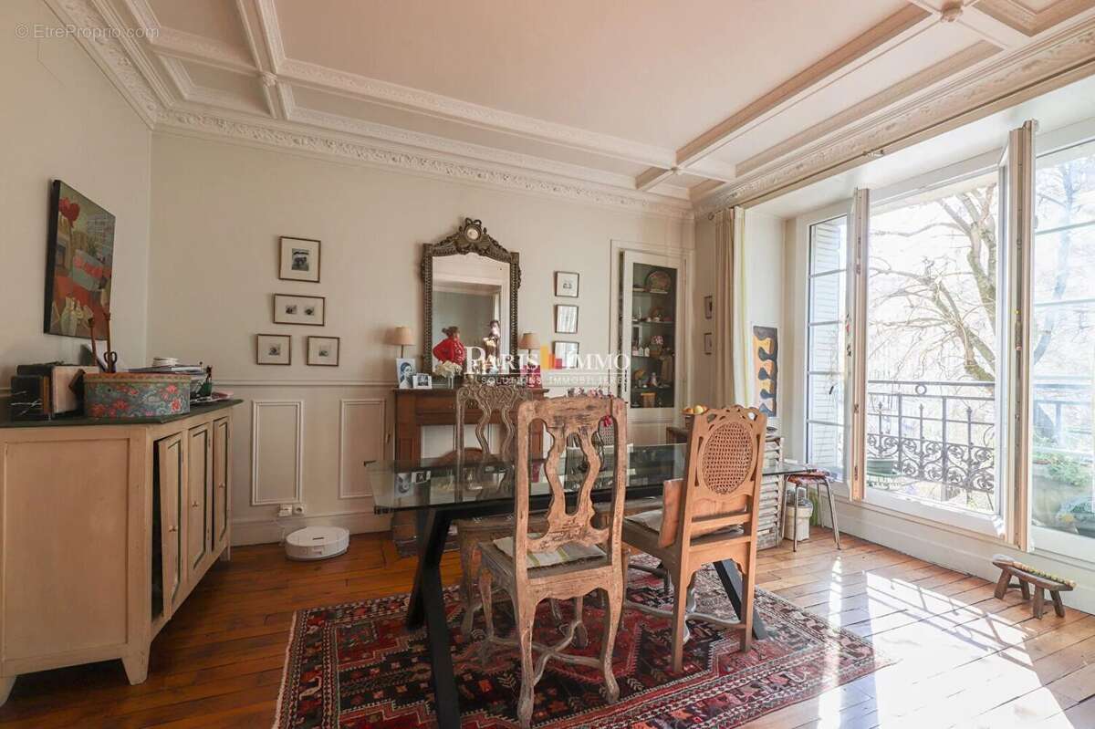 Appartement à PARIS-18E