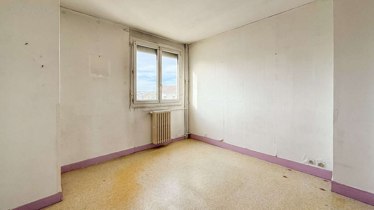 Appartement à NANTERRE
