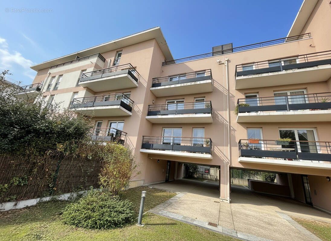 Appartement à EPINAY-SUR-SEINE