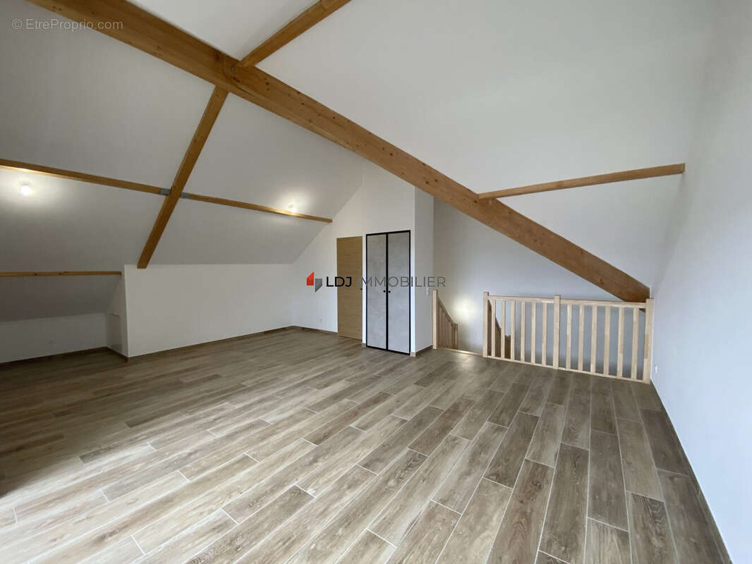 Appartement 97 m² à Les Angles  - photo 4