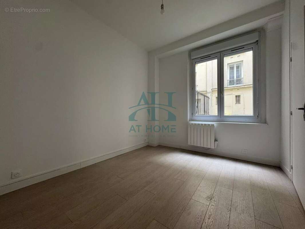 Commerce à PARIS-10E