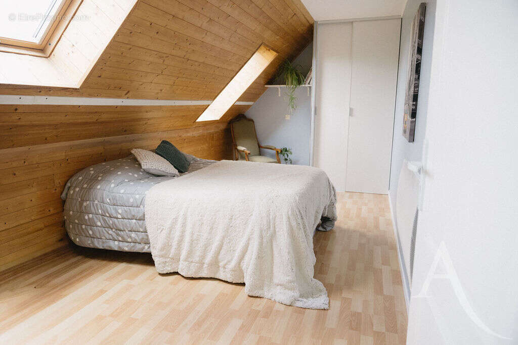 Belle maison sur S/sol total, 6 chambres sur 1573m² de terrain à PERDREAUVILLE - photo 13