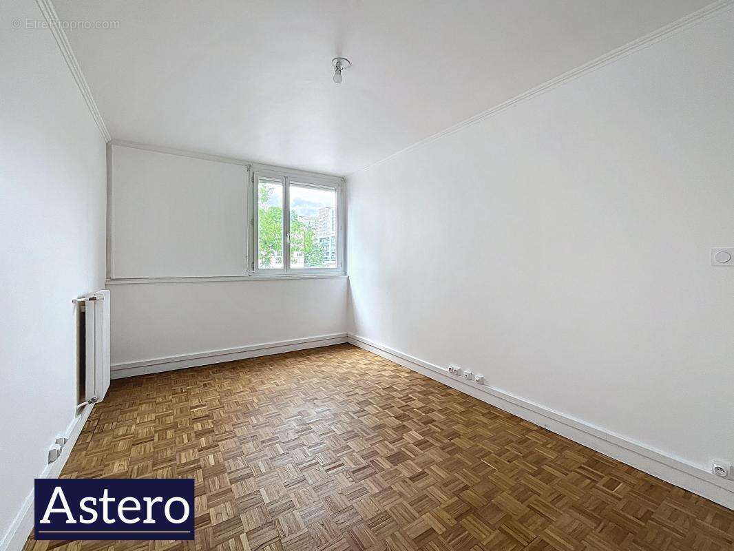 Vente Appartement T4 à Villejean - photo 4