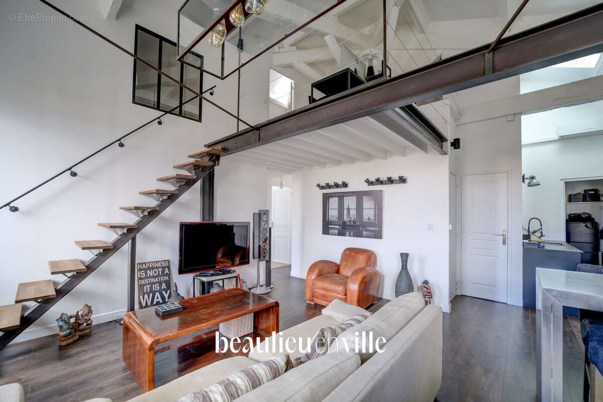 Exclusivité - la ciotat - duplex - centre historique 76 m2 - 420 000 € - photo 2