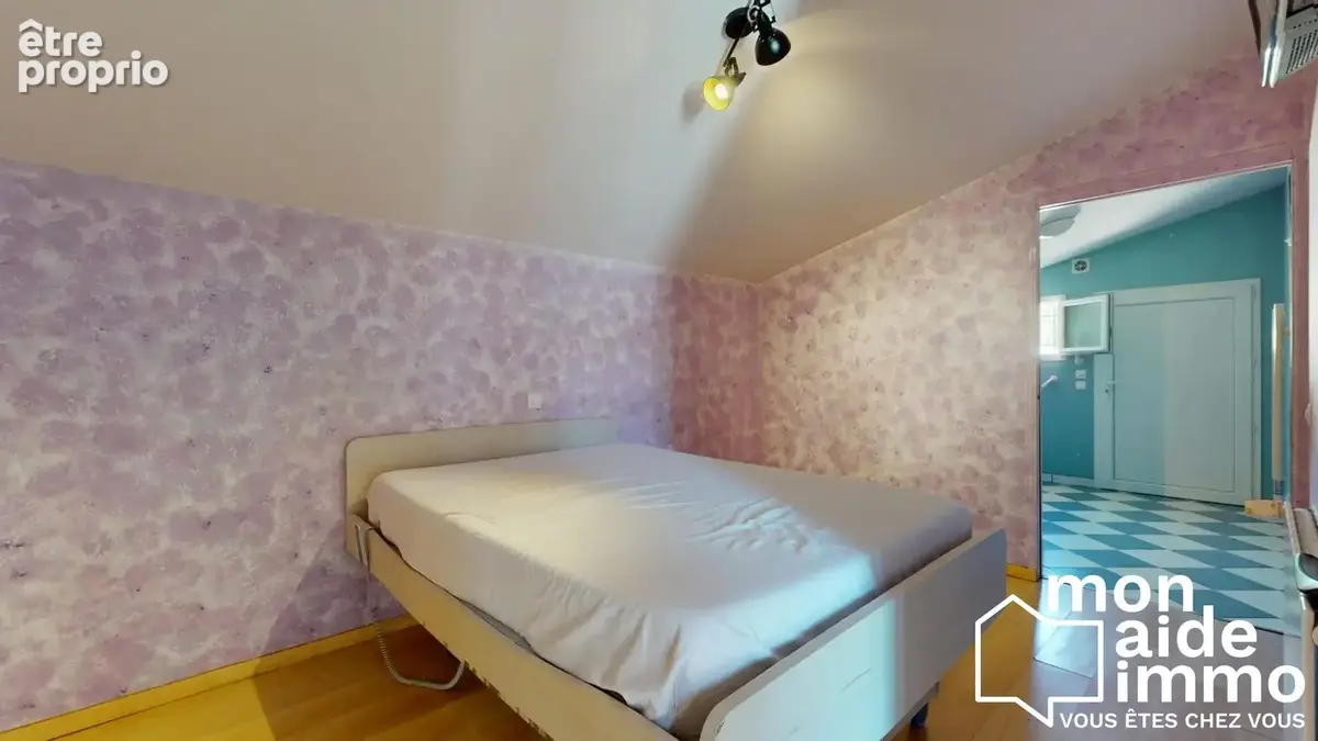 Maison 5 pièces 129 m² à vendre à Fargues-Saint-Hilaire (33370) - photo 8