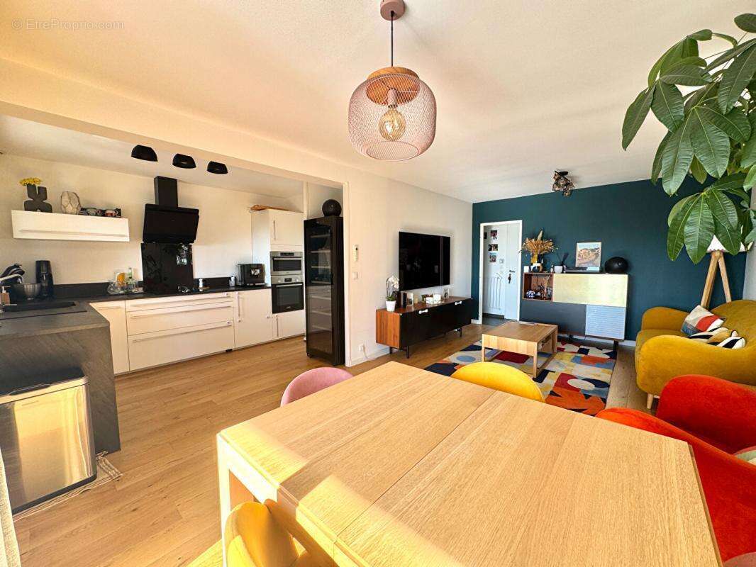 Maison à BORMES-LES-MIMOSAS