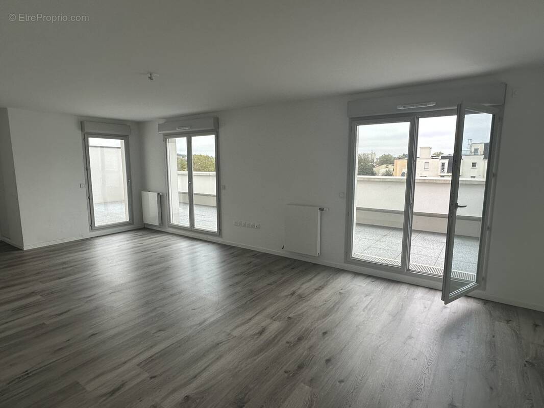 Appartement à SAVIGNY-SUR-ORGE