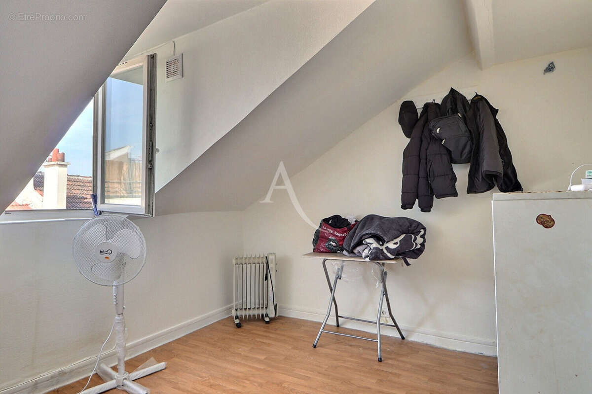 Appartement à AUBERVILLIERS